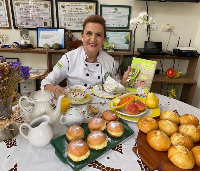 Live com lançamento do livro ”Educar com Alimentos” e Cerimonia do chá.
